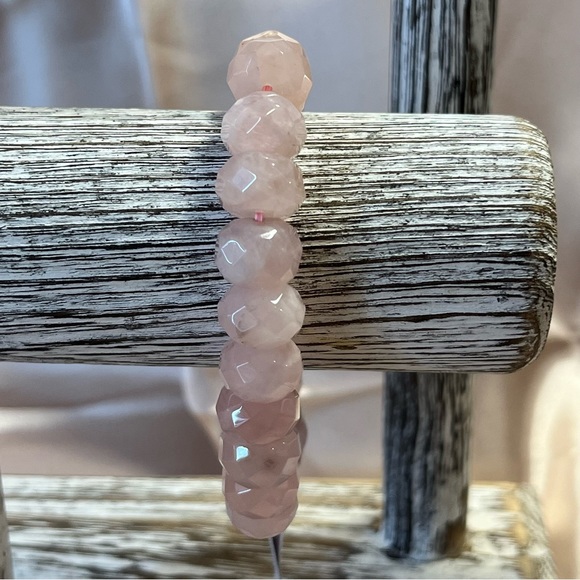 Faceted Rose Quartz Rondelle Shape Natural Healing Crystal Stretch Bracelet - Picture 5 of 5